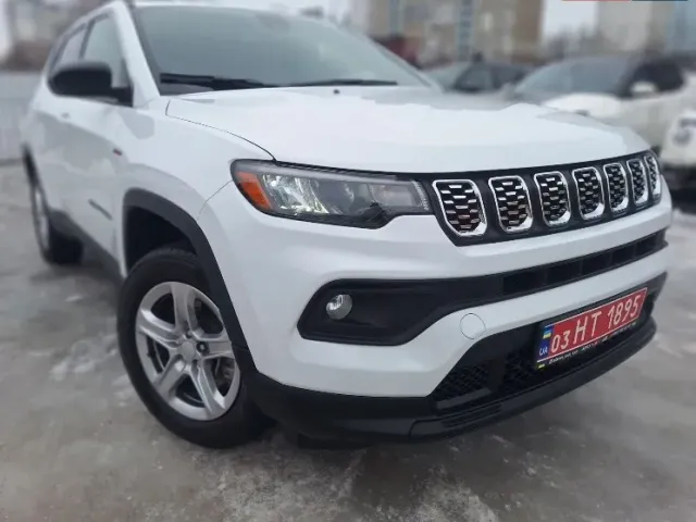 Jeep Compass - фото 2