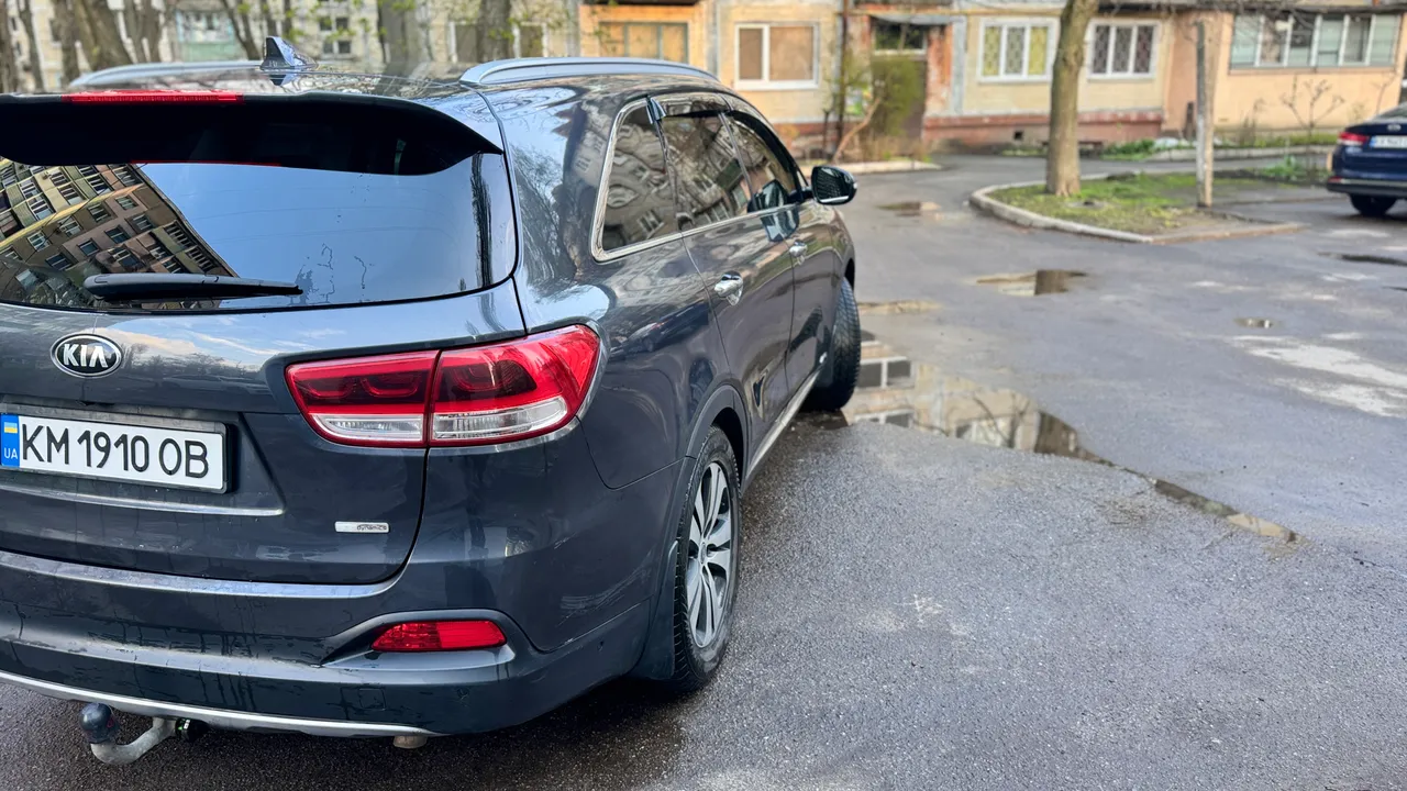 Kia Sorento - фото 16