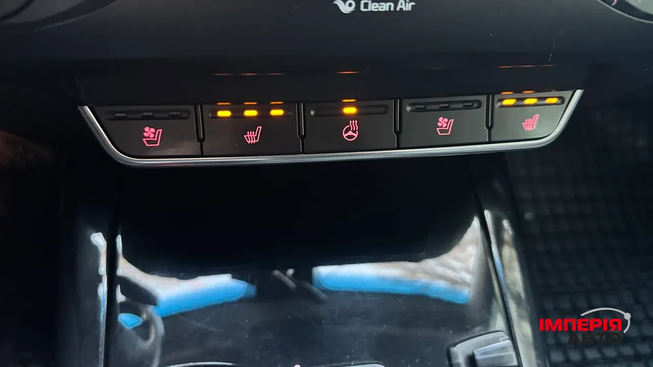 Kia Sorento - фото 39