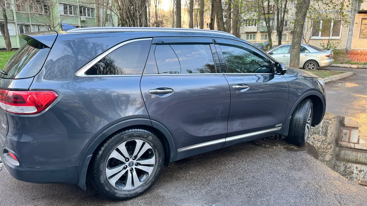 Kia Sorento - фото 17