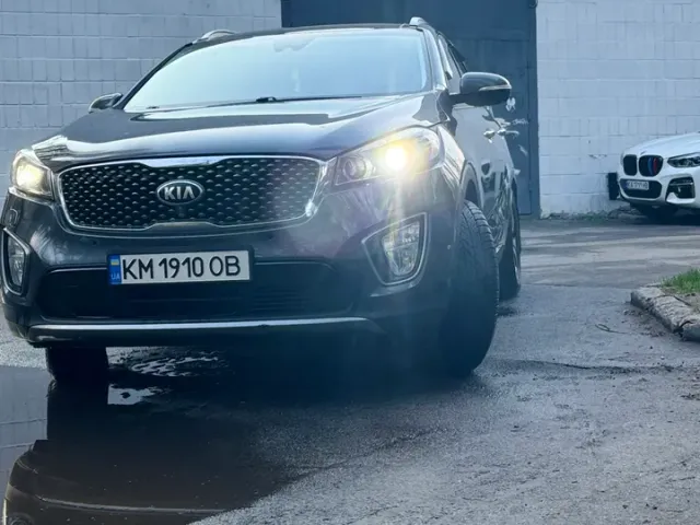 Kia Sorento - фото 3