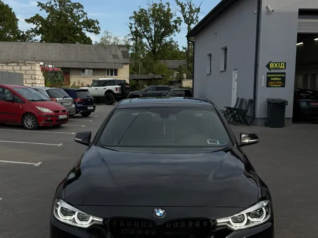 BMW 3 серії - фото 1