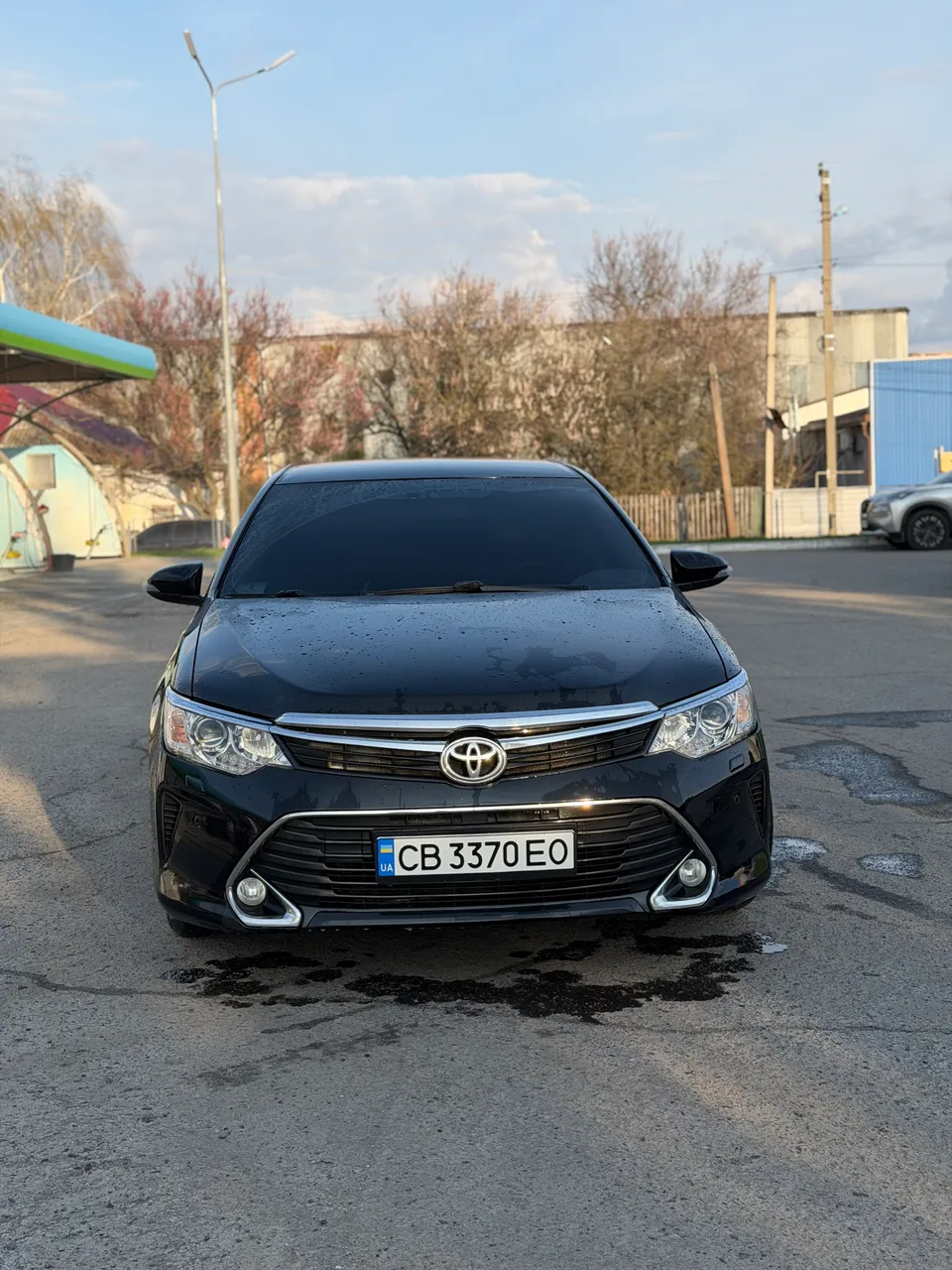 Toyota Camry - фото 1