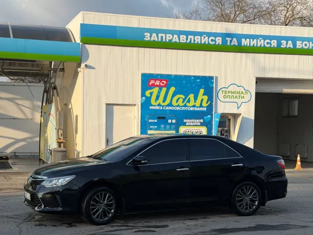 Toyota Camry - фото 5