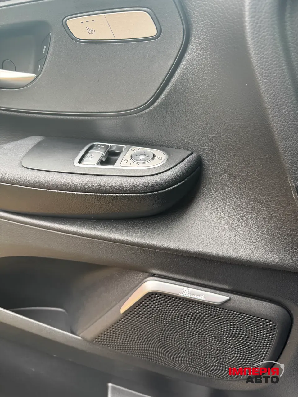 Mercedes-Benz V-Класс - фото 7