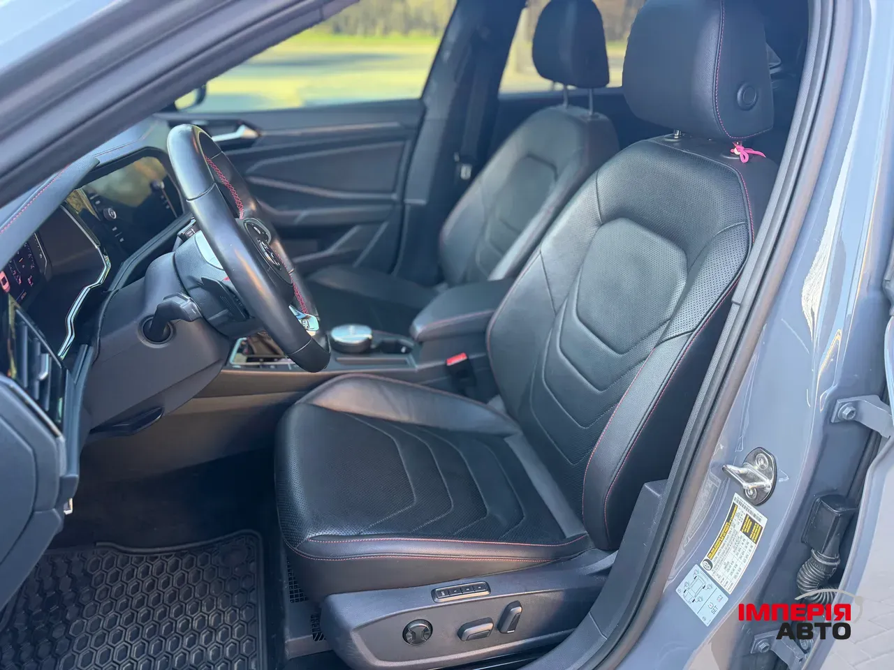 Volkswagen Jetta - фото 10