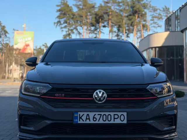 Volkswagen Jetta - фото 3