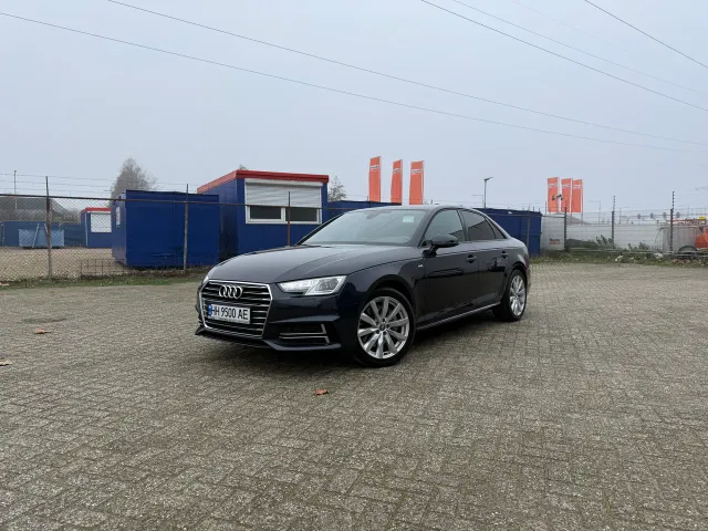 Audi A4 - фото 2