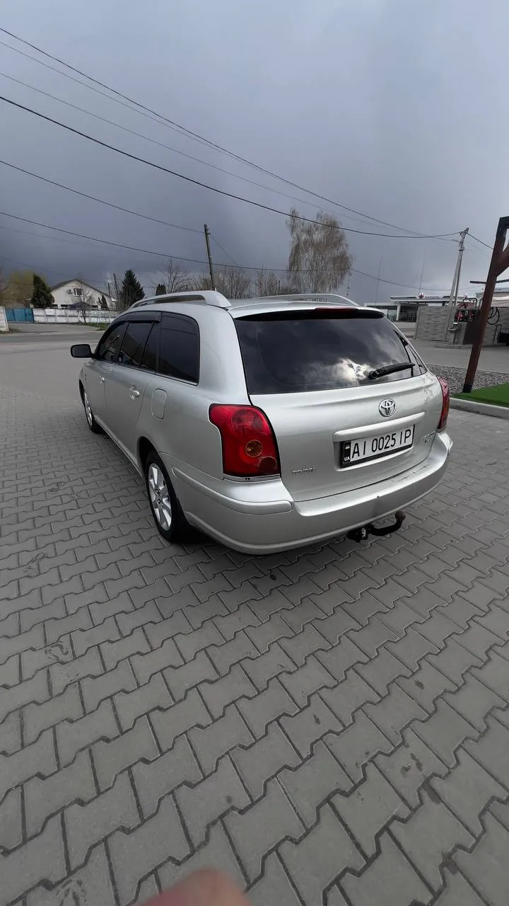 Toyota Avensis - фото 9