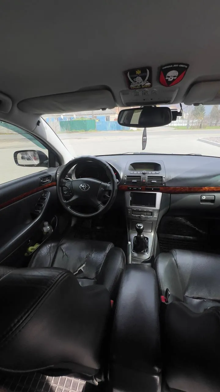 Toyota Avensis - фото 12