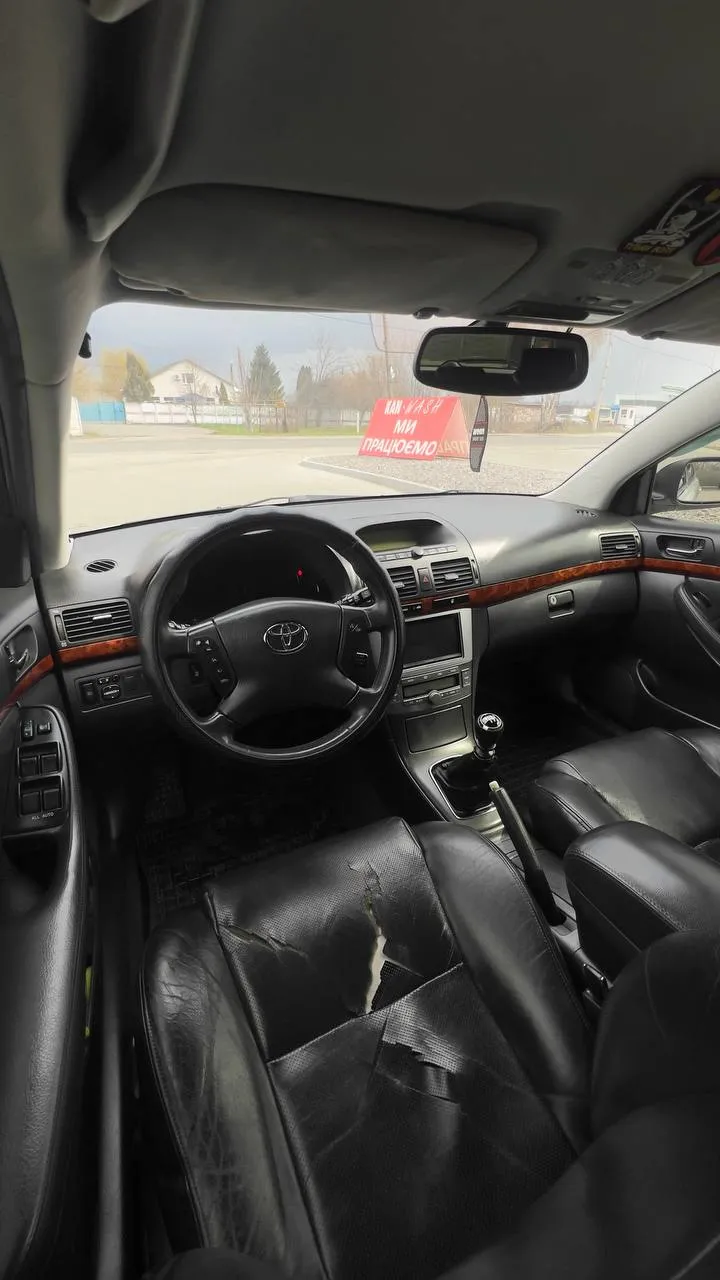 Toyota Avensis - фото 11