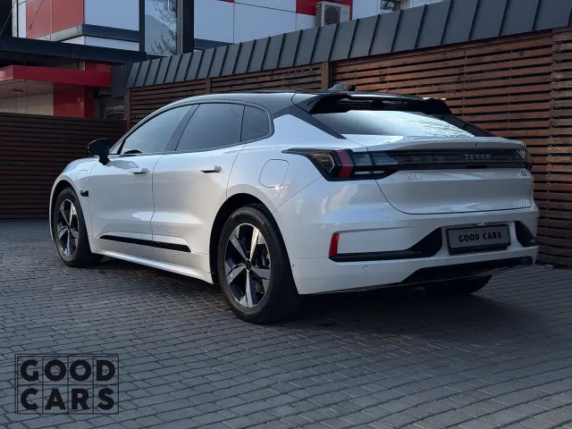 Zeekr 001 - фото 5