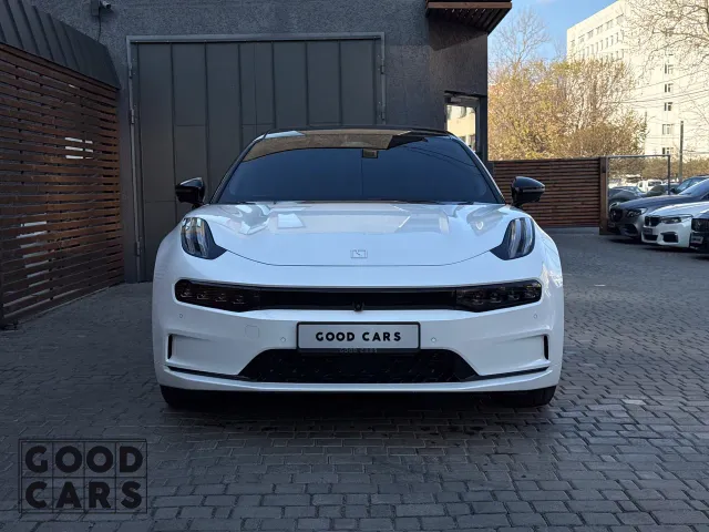 Zeekr 001 - фото 2