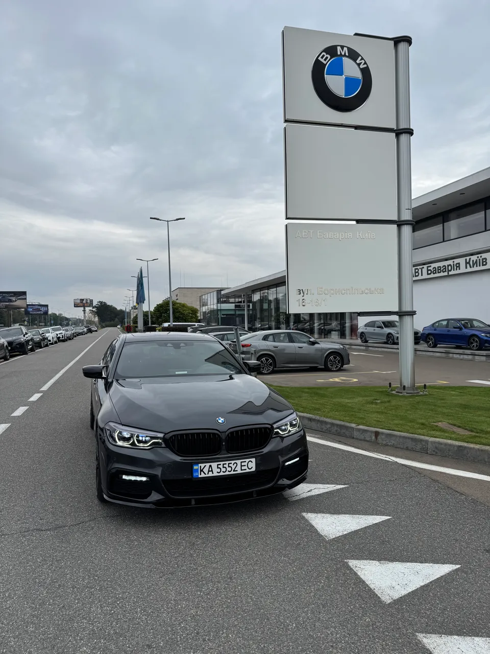 BMW 5 серії - фото 1