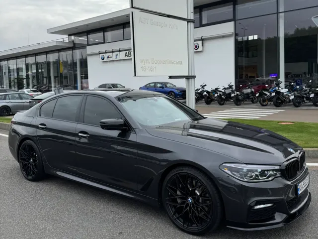 BMW 5 серії - фото 2