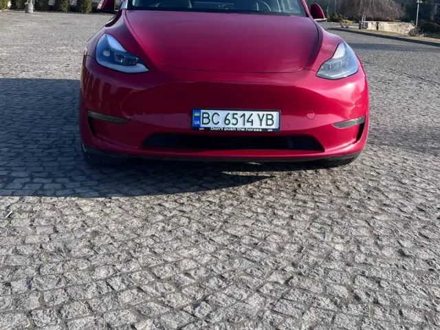 Tesla Model Y - фото 5