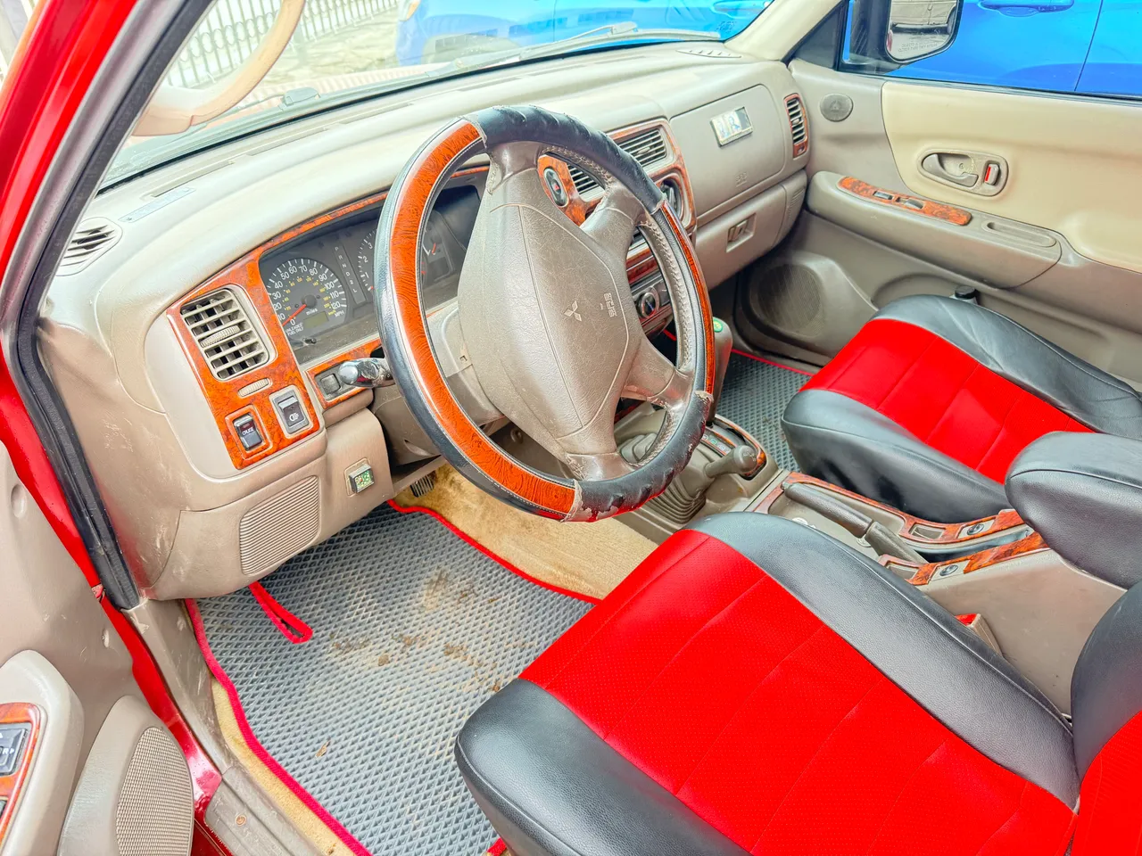 Mitsubishi Montero Sport - фото 8