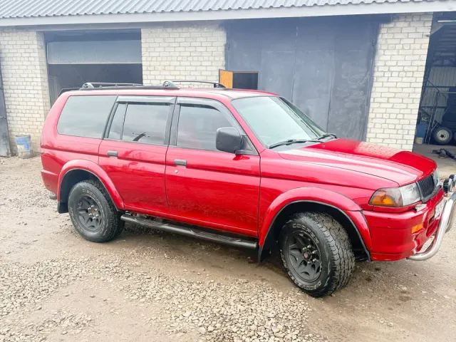 Mitsubishi Montero Sport - фото 3