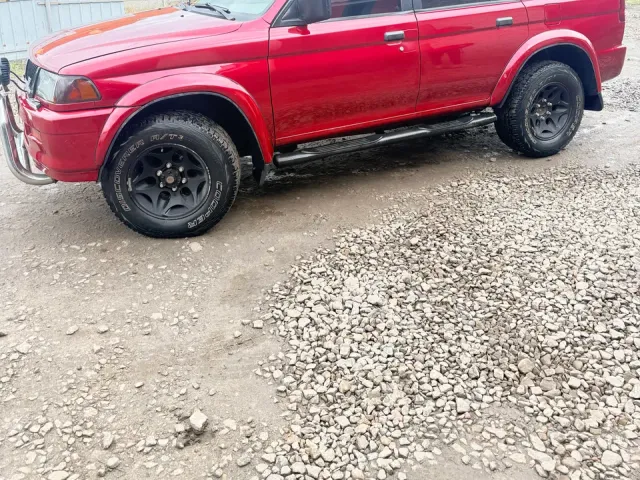 Mitsubishi Montero Sport - фото 4