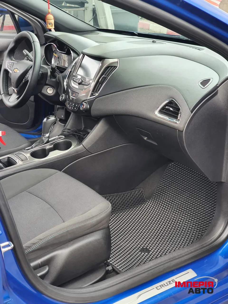 Chevrolet Cruze - фото 15