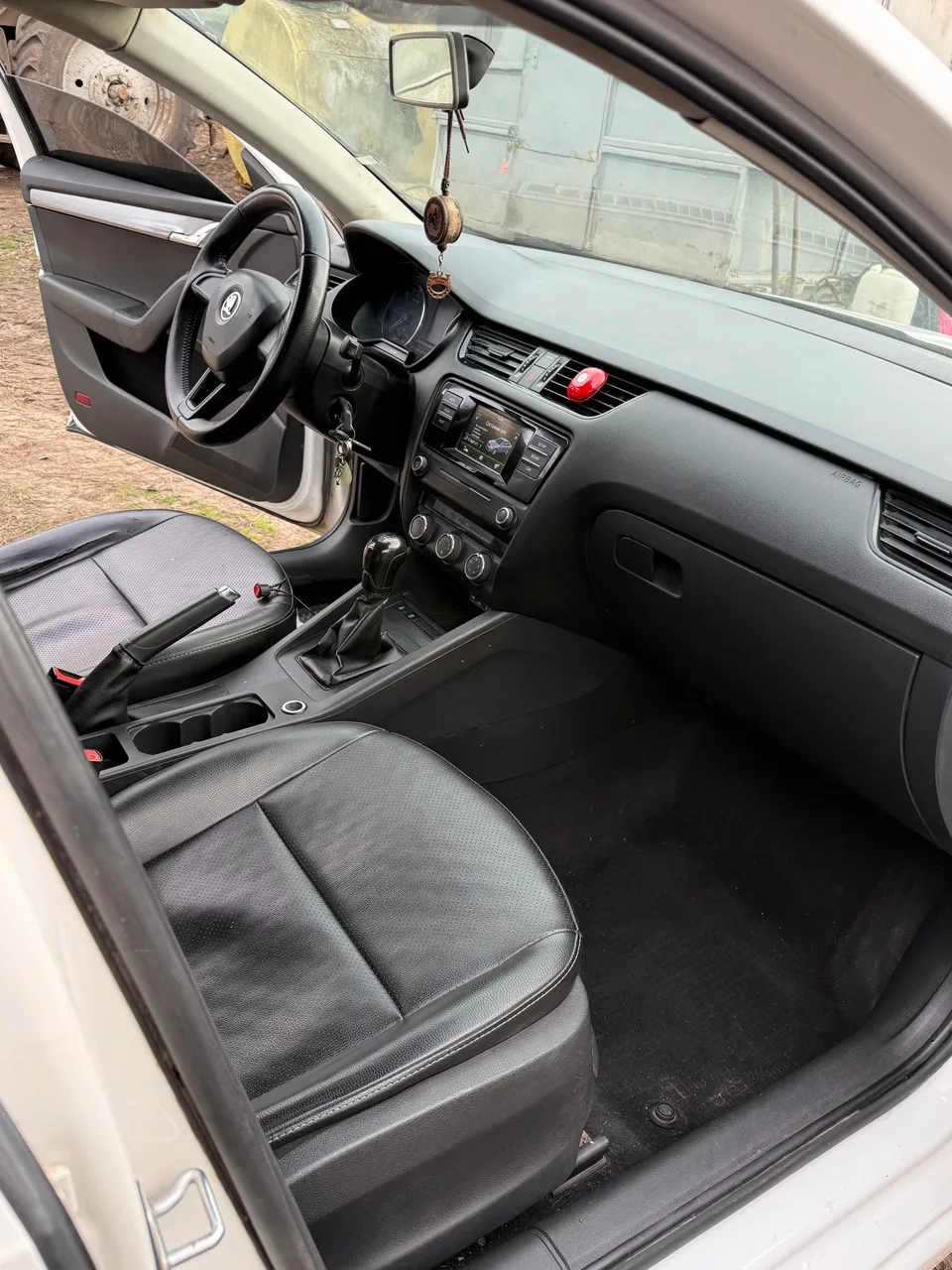 Skoda Octavia - фото 11