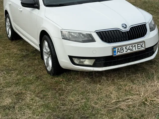 Skoda Octavia - фото 3