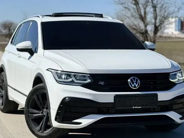 Volkswagen Tiguan - фото 2