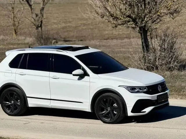 Volkswagen Tiguan - фото 5