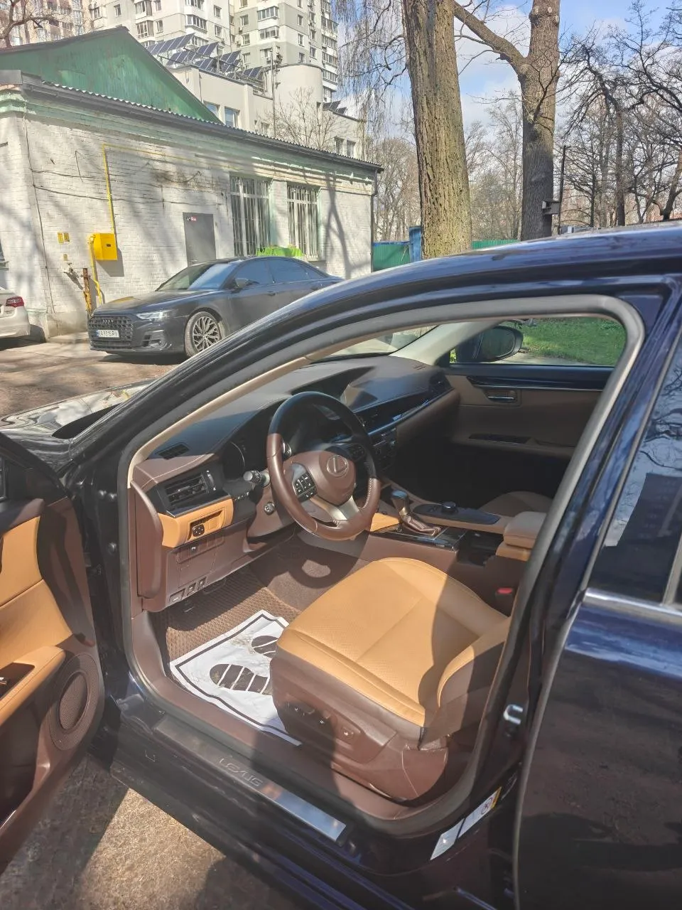 Lexus ES - фото 5