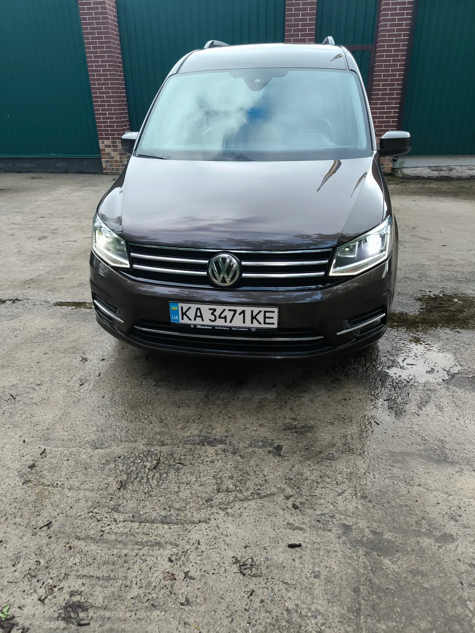 Volkswagen Caddy - фото 1