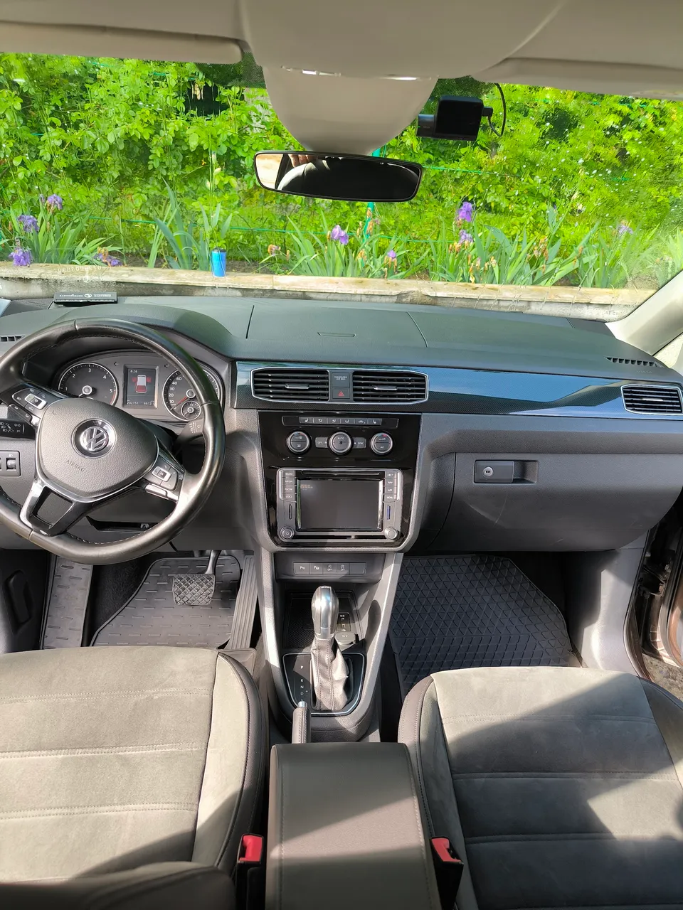 Volkswagen Caddy - фото 9