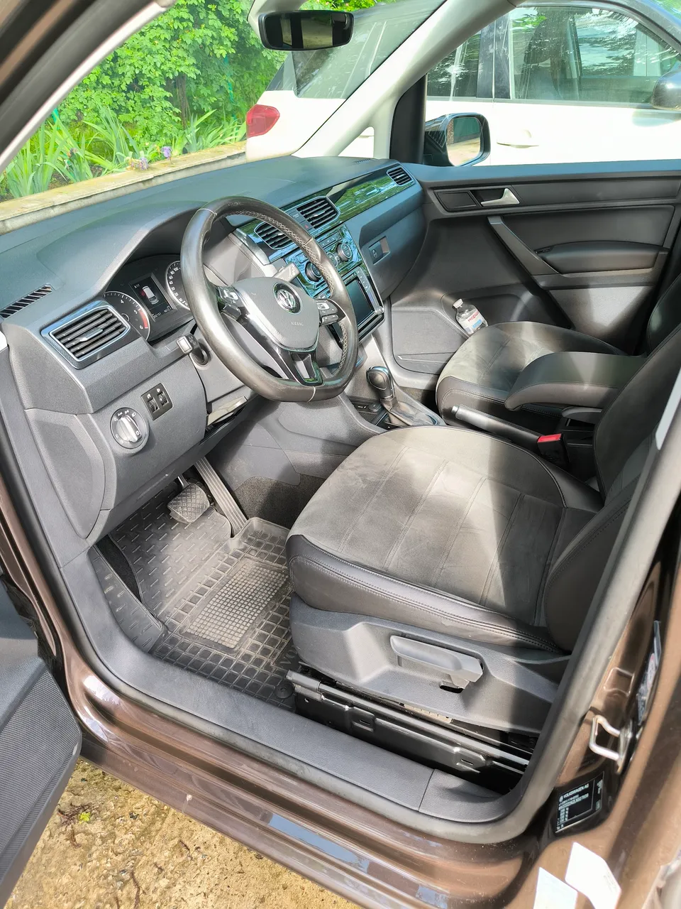 Volkswagen Caddy - фото 19