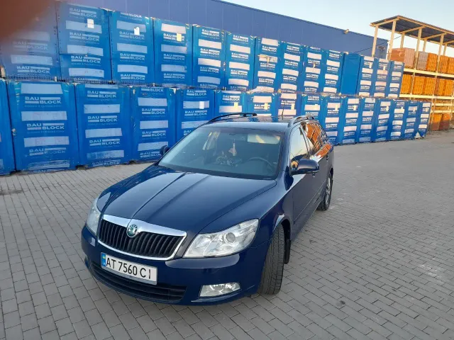 Skoda Octavia - фото 1