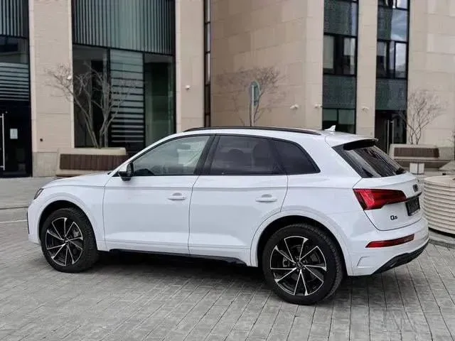 Audi Q5 - фото 5