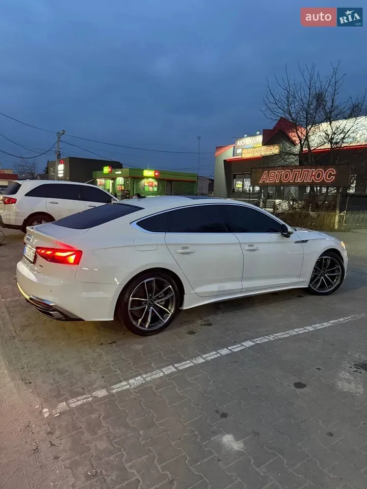 Audi A5 - фото 10