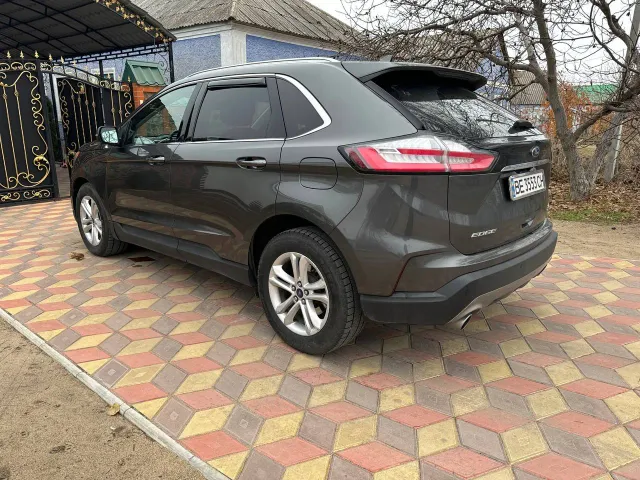 Ford Edge - фото 2