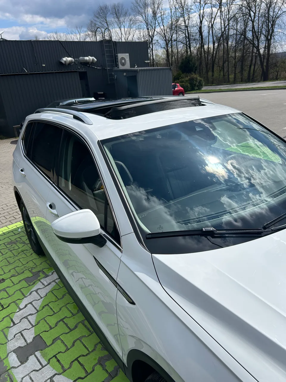 Volkswagen Tiguan R - фото 3