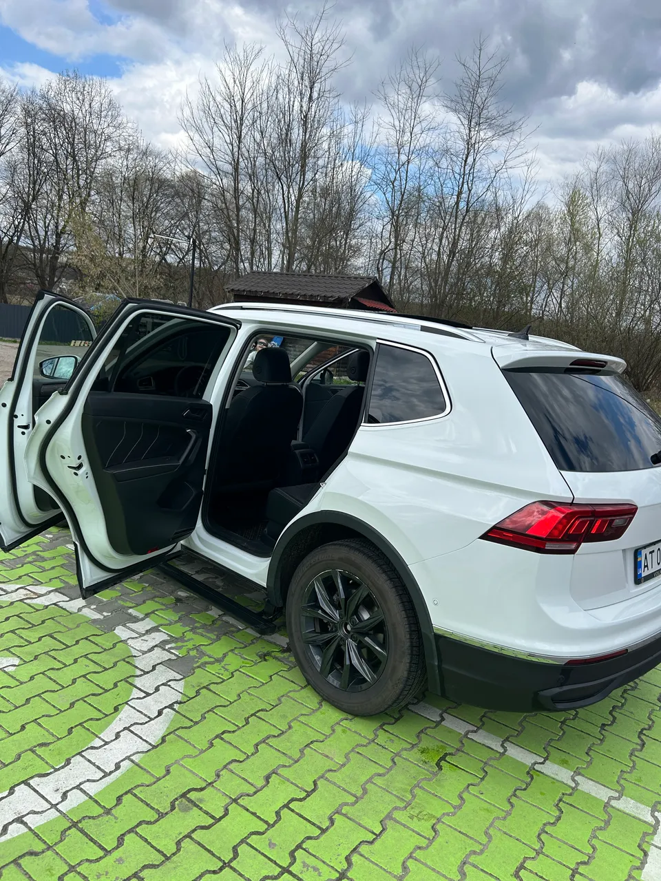 Volkswagen Tiguan R - фото 8