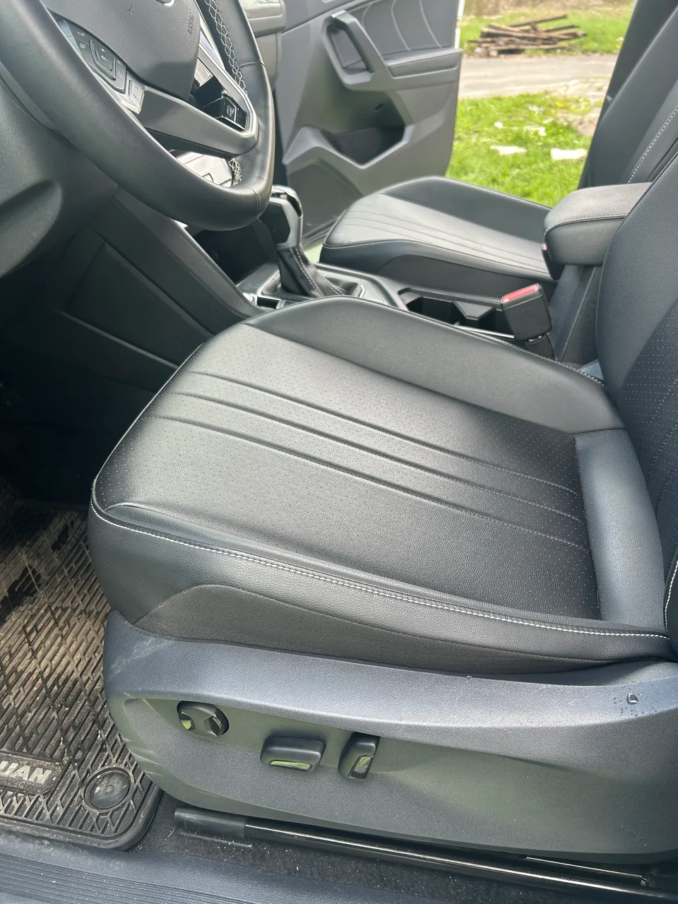 Volkswagen Tiguan R - фото 14