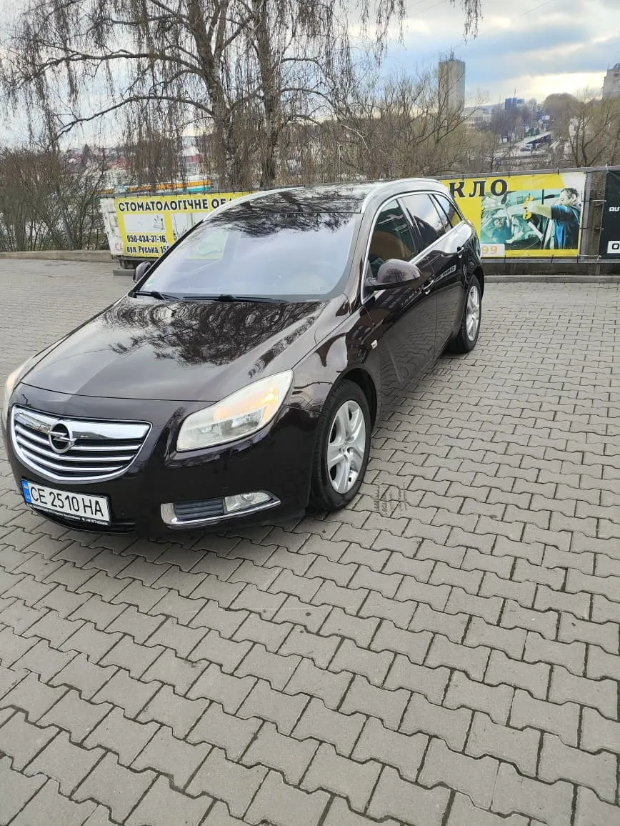 Opel Insignia - фото 1