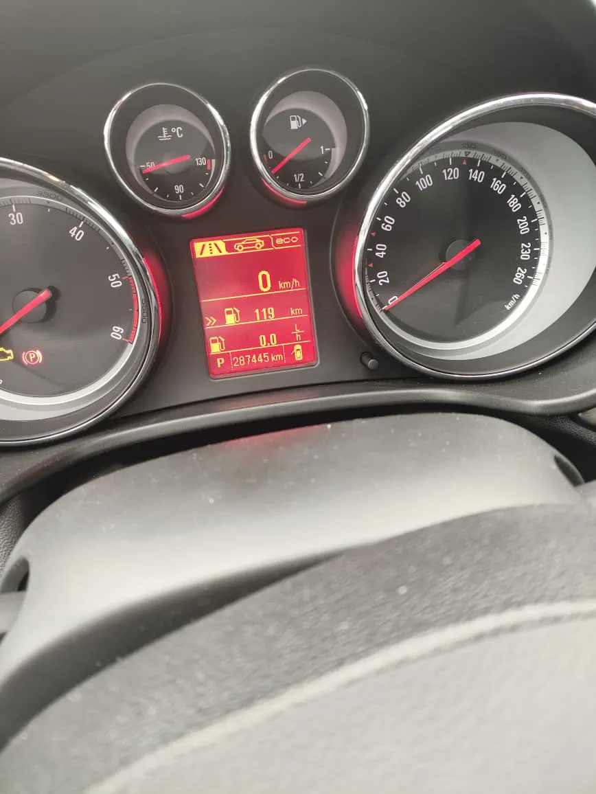 Opel Insignia - фото 7