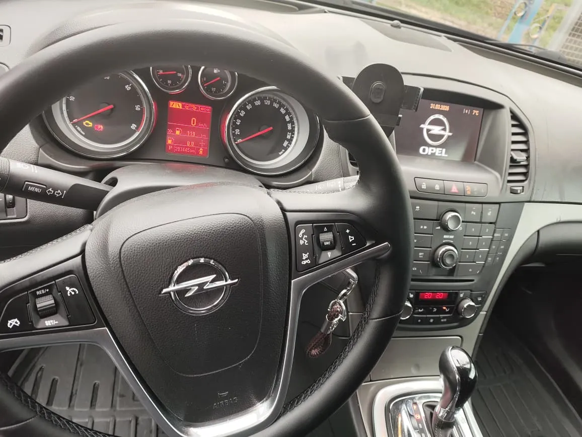 Opel Insignia - фото 5