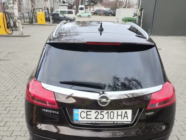 Opel Insignia - фото 4