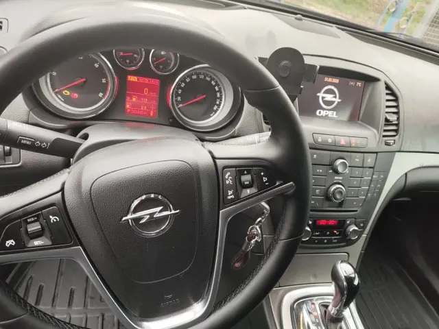 Opel Insignia - фото 5
