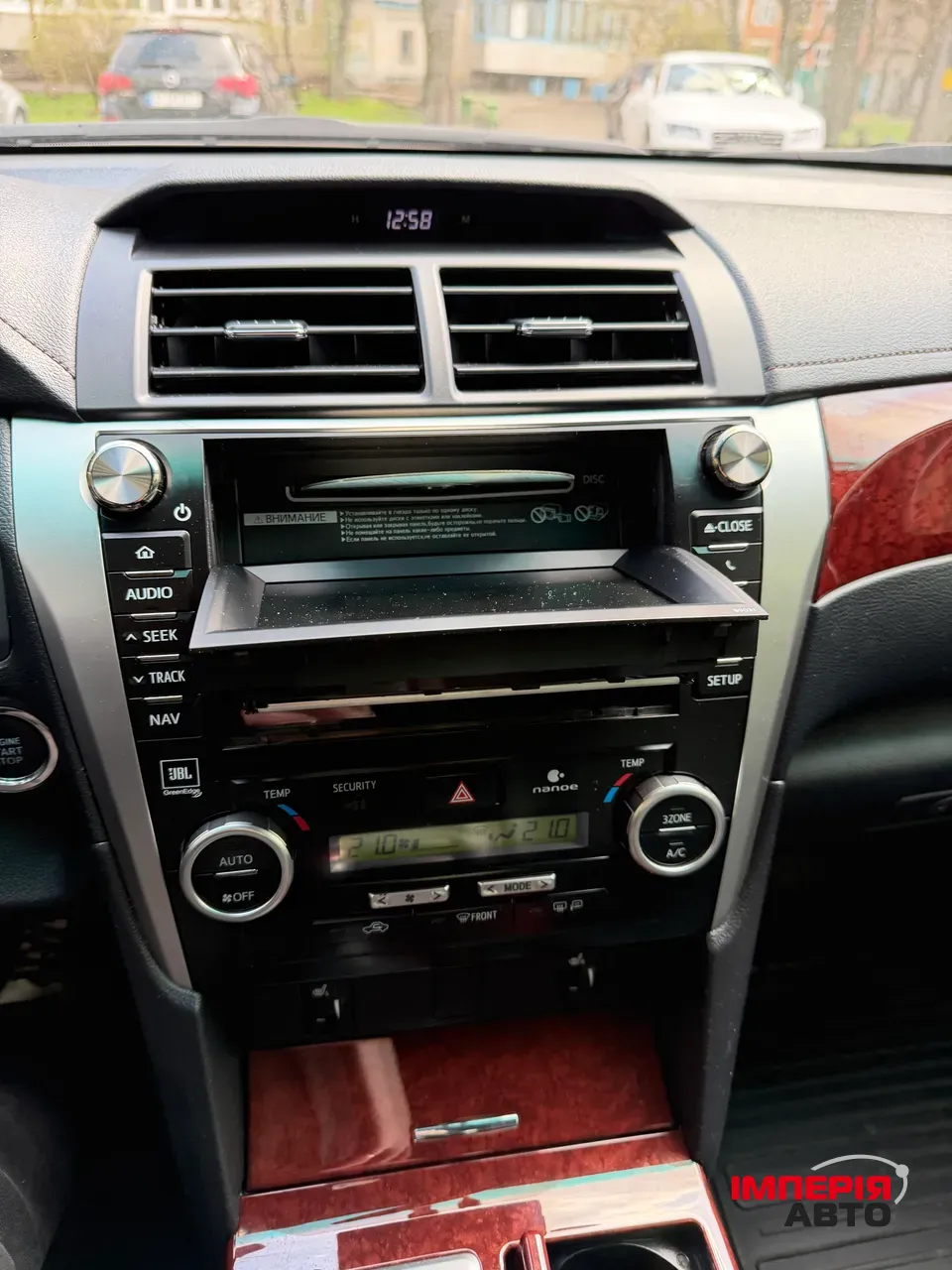 Toyota Camry - фото 18