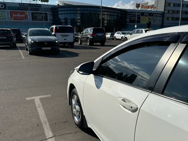 Toyota Corolla - фото 3