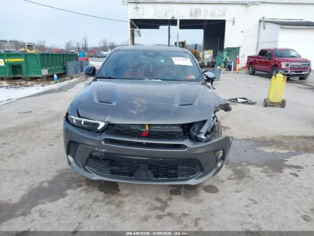 Dodge Hornet - фото 8