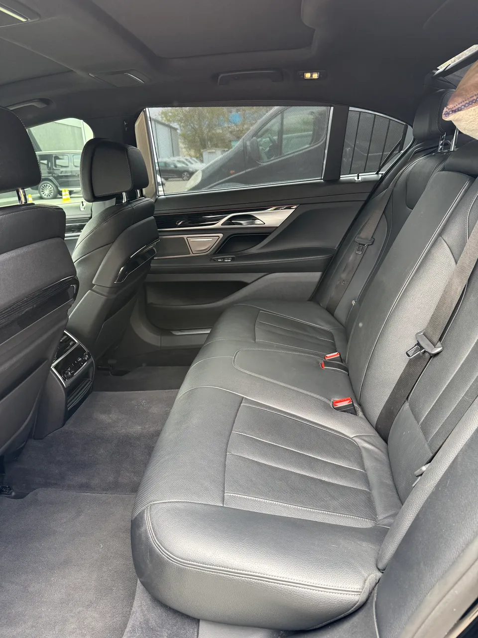 BMW 7 серії - фото 13