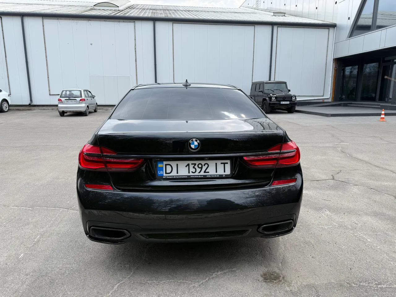 BMW 7 серії - фото 6