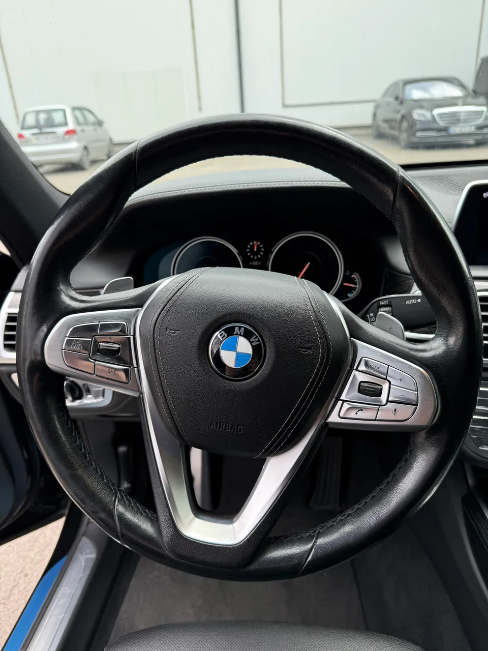 BMW 7 серії - фото 16